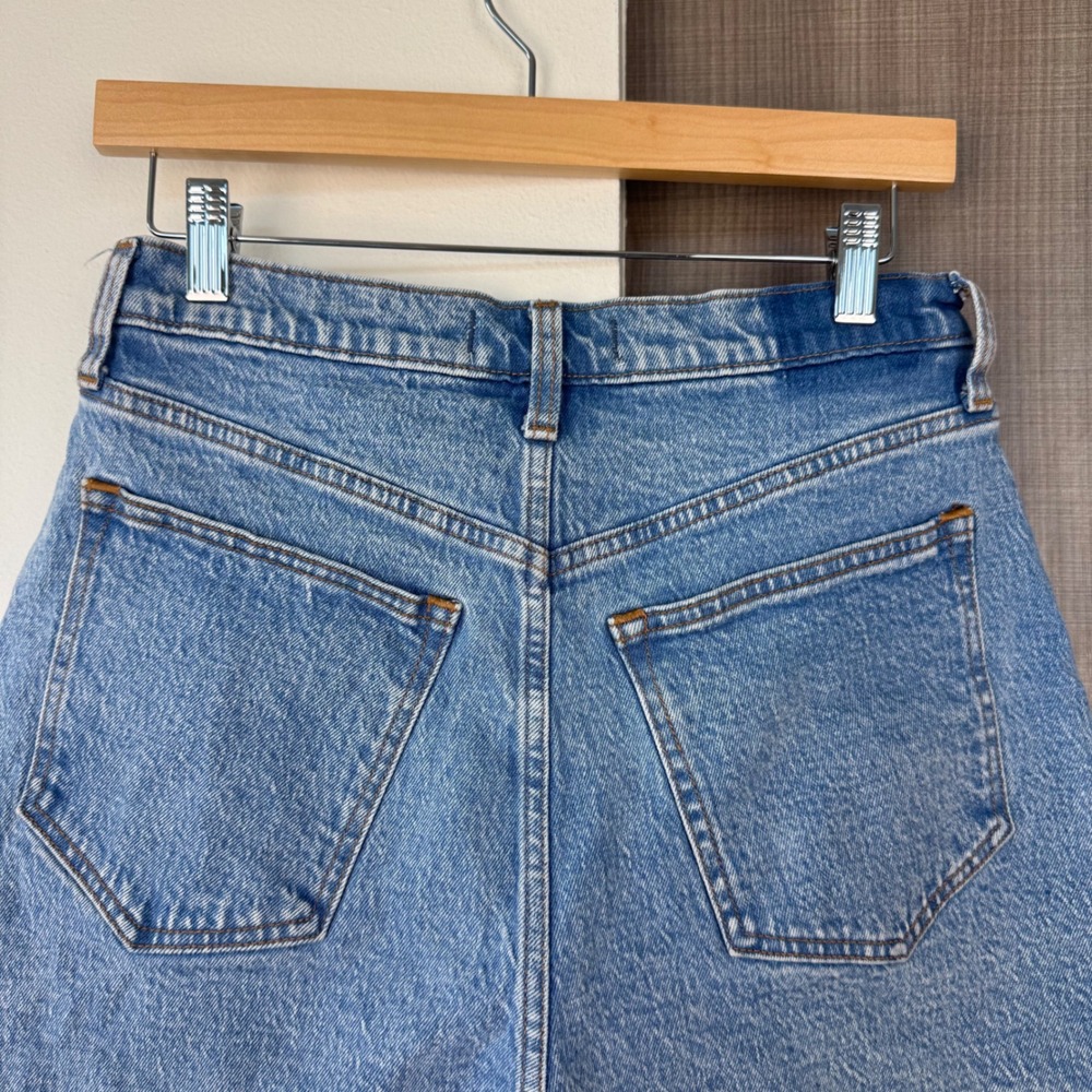 Abercrombie & Fitch Curve Love High Rise Dad Short Medium Wash Size 6 - Picture 9 of 12